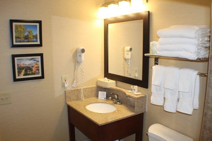 Room 9 of 45